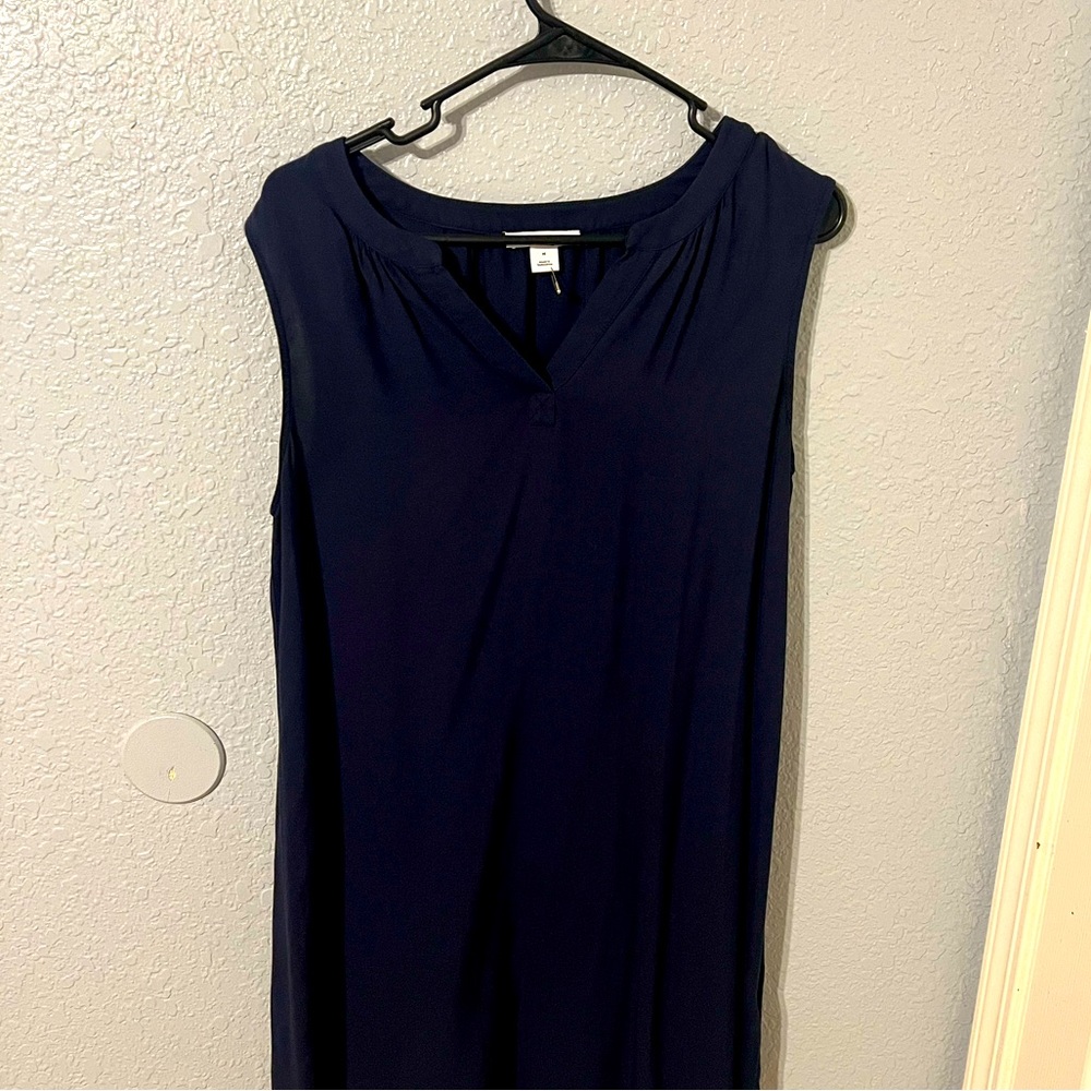 New without tags Amazon essentials dress never worn size Medium beautiful dress